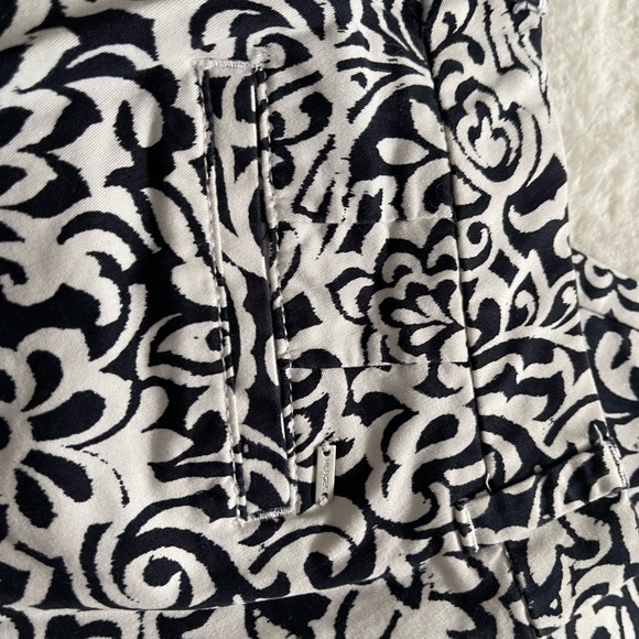 Tommy Hilfiger Printed Capris Pants - Picture 4 of 8